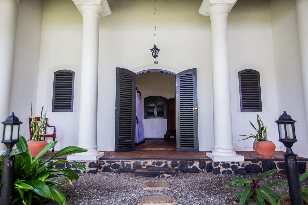 Villa Tissa Beach Resort Weligama Exterior photo